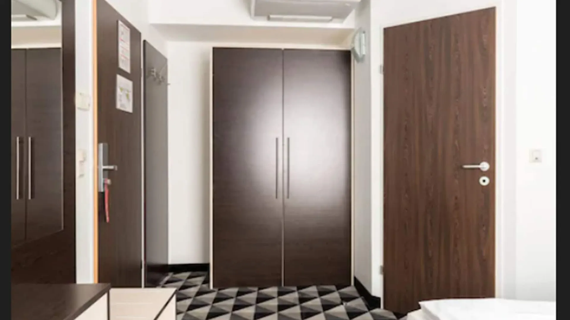 Acom-Hotel Vienna 4*,