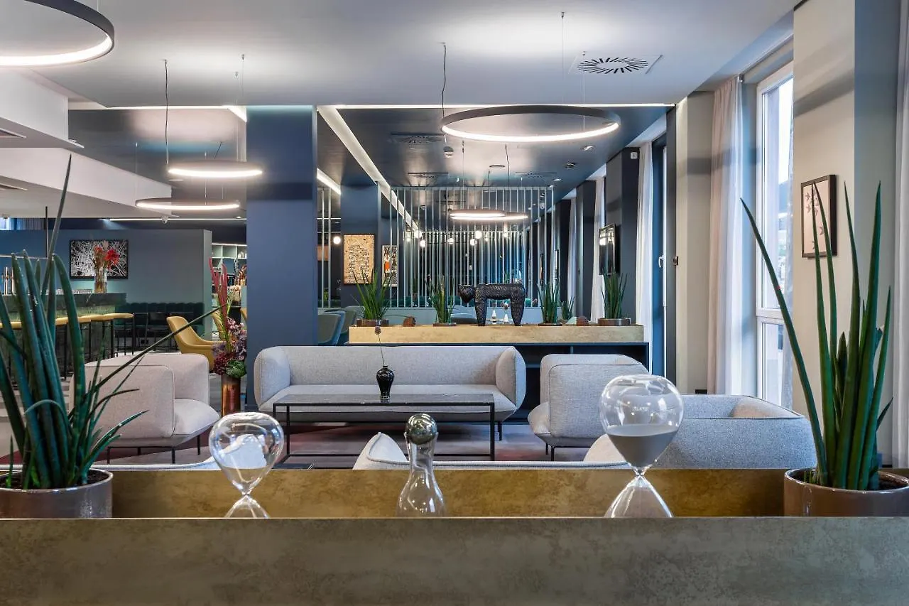 Acom-Hotel Vienna 4*,